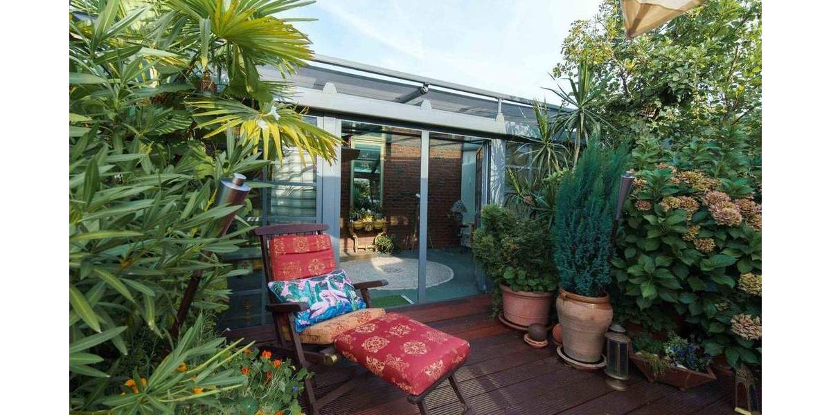 Repräsentative Büro- oder Praxisfläche mit Wintergarten, Dachterrasse und grünem Innenhof - in unmittelbarer Nähe zum Wilhelmsplatz. 3 zimmer