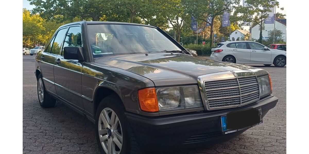 Mercedes-Benz 190 165.000 km 16.500 &euro; Darmstadt 64283