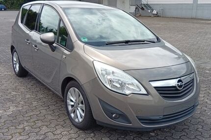 Opel Meriva 64.800 km 7.900 € mainz 55120