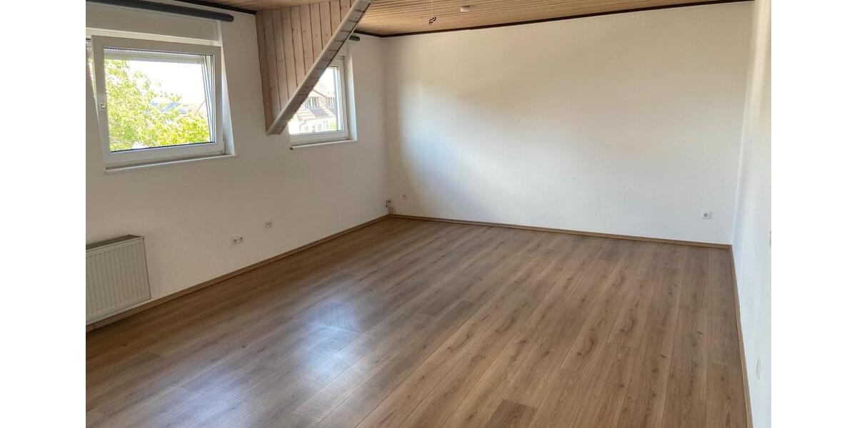 Etagenwohnung Heppenheim (Bergstraße) - 3 Zimmer, 100 m&sup2;, 1.100&euro; | Angebot:26150189
