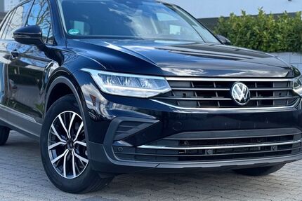 VW Tiguan 144.701 km 22.970 &euro; Mainhausen 63533