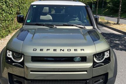 Land Rover Defender 5.981 km 69.900 &euro; Frankfurt 60322
