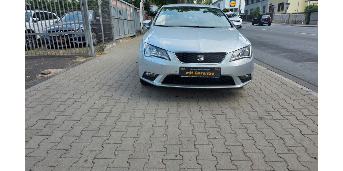Seat Leon 107.000 km 9.300 &euro; Offenbach 63071
