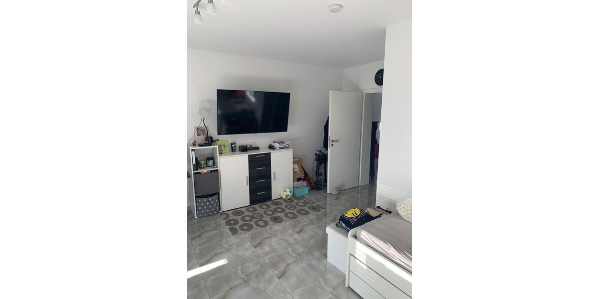 Etagenwohnung Mainz Ebersheim - 4 Zimmer, 152 m&sup2;, 1.900&euro; | Angebot:25152219