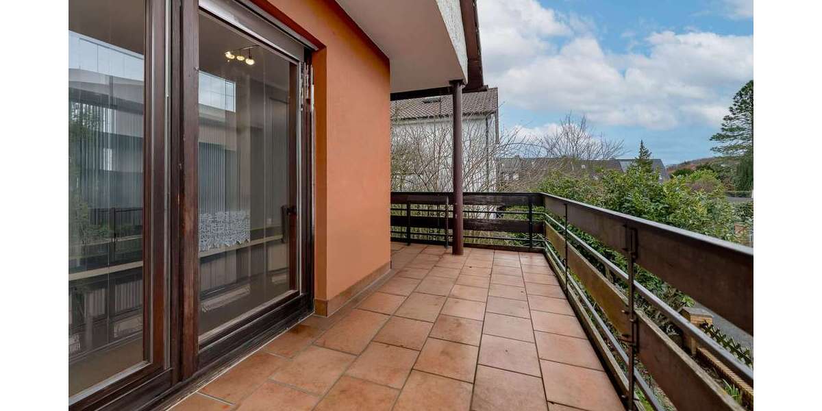 Etagenwohnung Hofheim am Taunus - 3 Zimmer, 96 m&sup2;, 349.000&euro; | Angebot:26953125