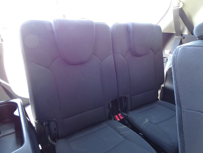 Kia Carens 1,6l Edition 7, Klima, 7-Sitzer, Sitzheizun 46.244 km 14.790 € Rodgau 63110