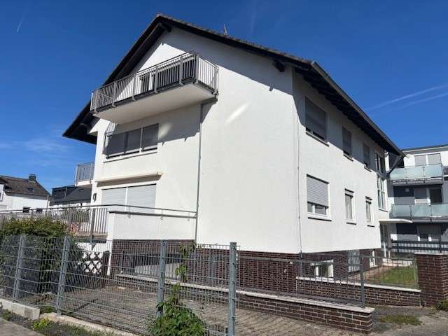 Haus zum Kaufen in Darmstadt 798.000 € 292 m² 8 zimmer