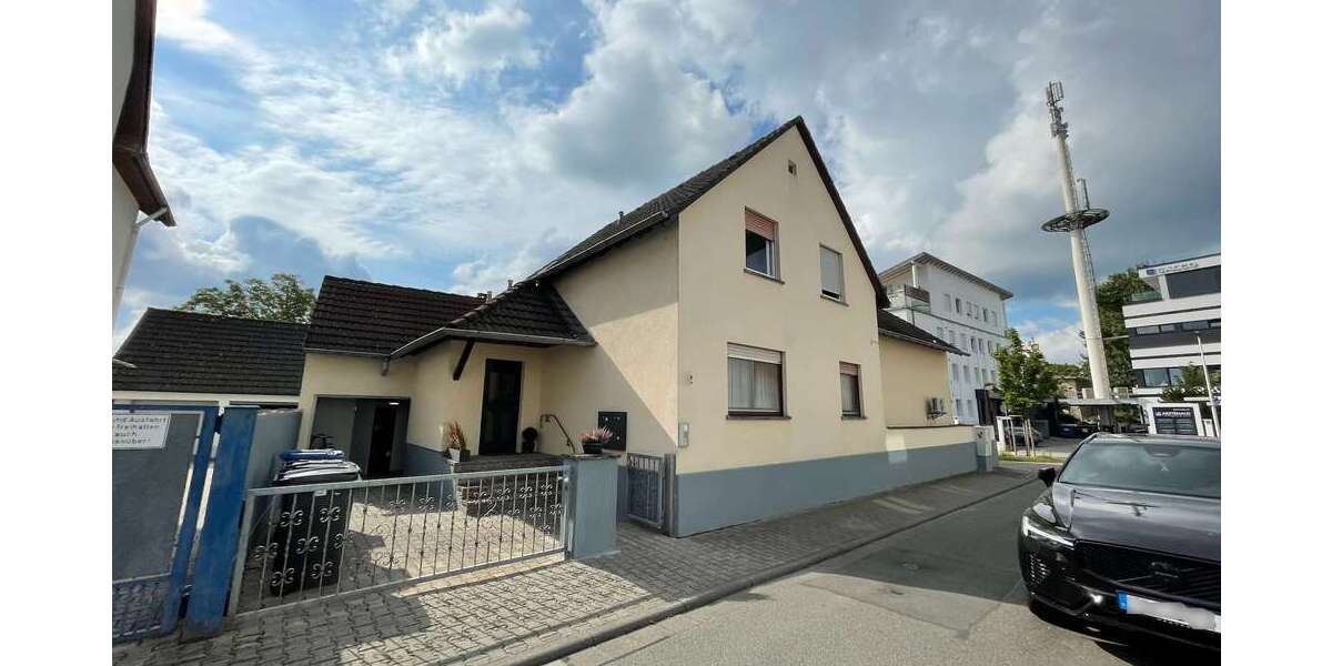 Haus zum Kaufen in Langen 675.000 € 242 m² 9 zimmer