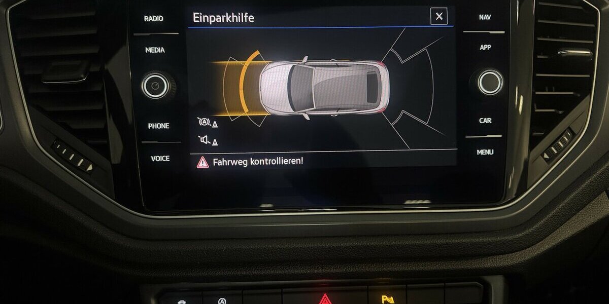 VW T-Roc 1.5 TSI Cabrio R-Line/Black Style *18´´* 53.600 km 22.750 &euro; Dreieich 63303