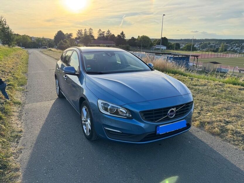 V60
