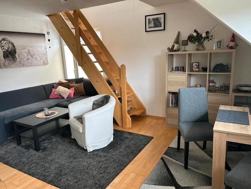 2 Zi Maisonette mit EBK, TGL Bad und Gäste WC in Hassenroth