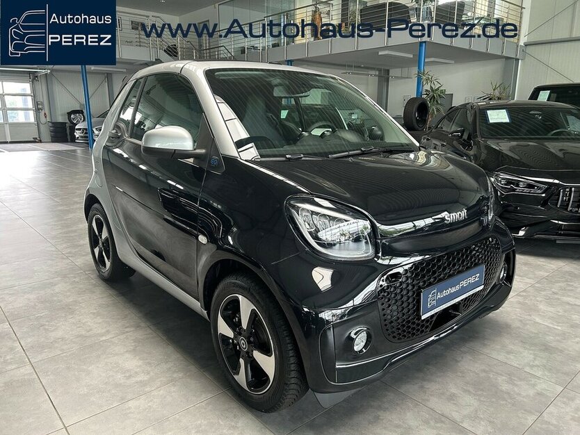 Smart ForTwo EQ CABRIO EXCLUSIVE-22KW-RÜCKFAHRKAMERA 13.660 km 18.199 € Groß-Umstadt 64823