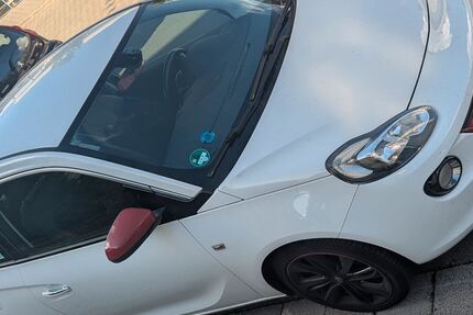 Opel Adam 178.000 km 4.600 &euro; Dietzenbach 63128