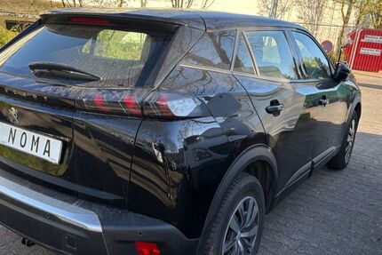 Peugeot 2008 166.187 km 9.401 &euro; Frankfurt am Main 60389