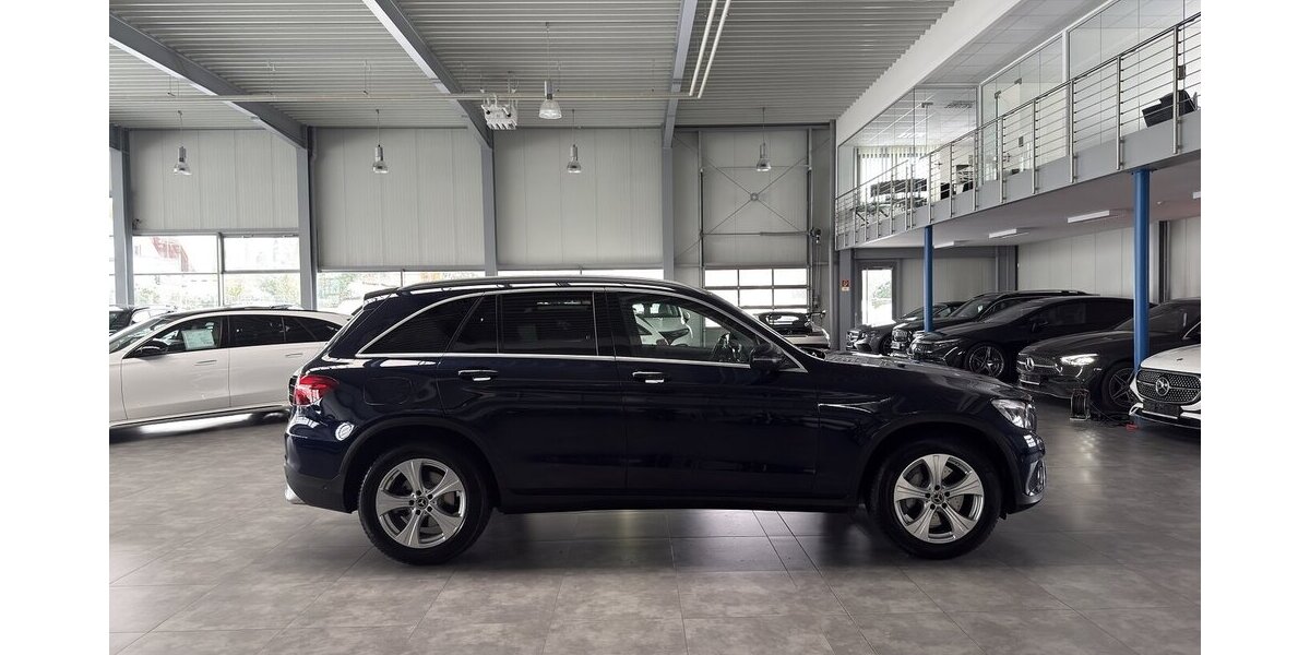 Mercedes-Benz GLC 250 4M PANORAMA- AHK- BURMESTER-STANDHEIZUNG 69.989 km 29.900 &euro; Groß-Umstadt 64823