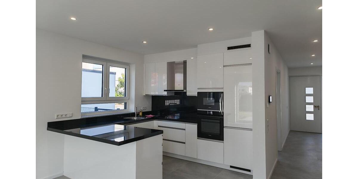 Doppelhaushälfte Hochheim am Main - 13 Zimmer, 220 m&sup2;, 1.149.000&euro; | Angebot:26415385