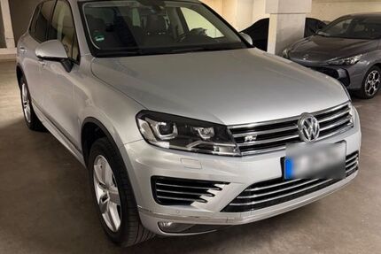 VW Touareg 101.570 km 22.990 &euro; Frankfurt am Main 60437