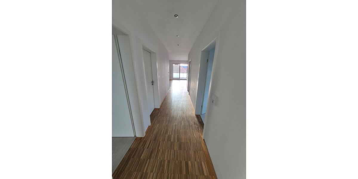 Dachgeschoßwohnung Büttelborn - 4 Zimmer, 110 m&sup2;, 1.800&euro; | Angebot:25493124