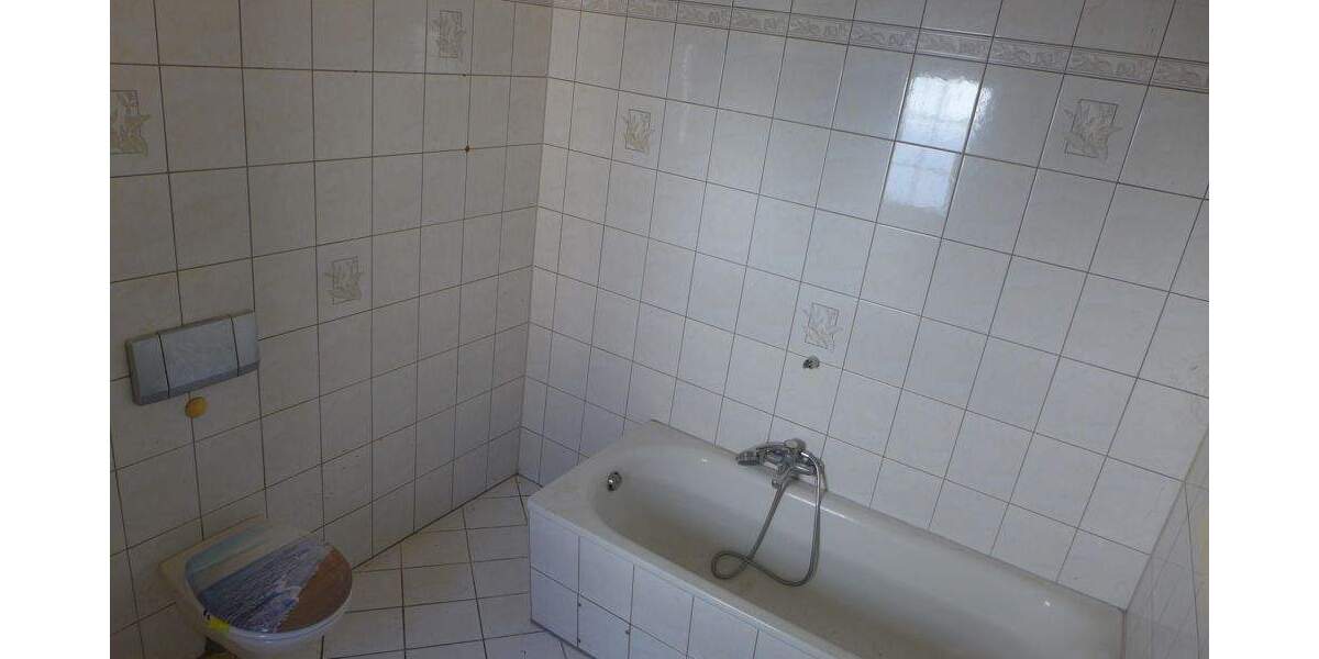 Mehrfamilienhaus, Wohnhaus Gernsheim - 5 Zimmer, 135 m&sup2;, 219.000&euro; | Angebot:25385692