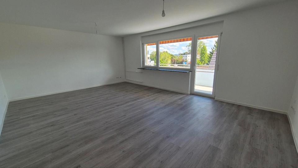 Etagenwohnung Lorsch - 4 Zimmer, 119 m&sup2;, 1.700&euro; | Angebot:26581607
