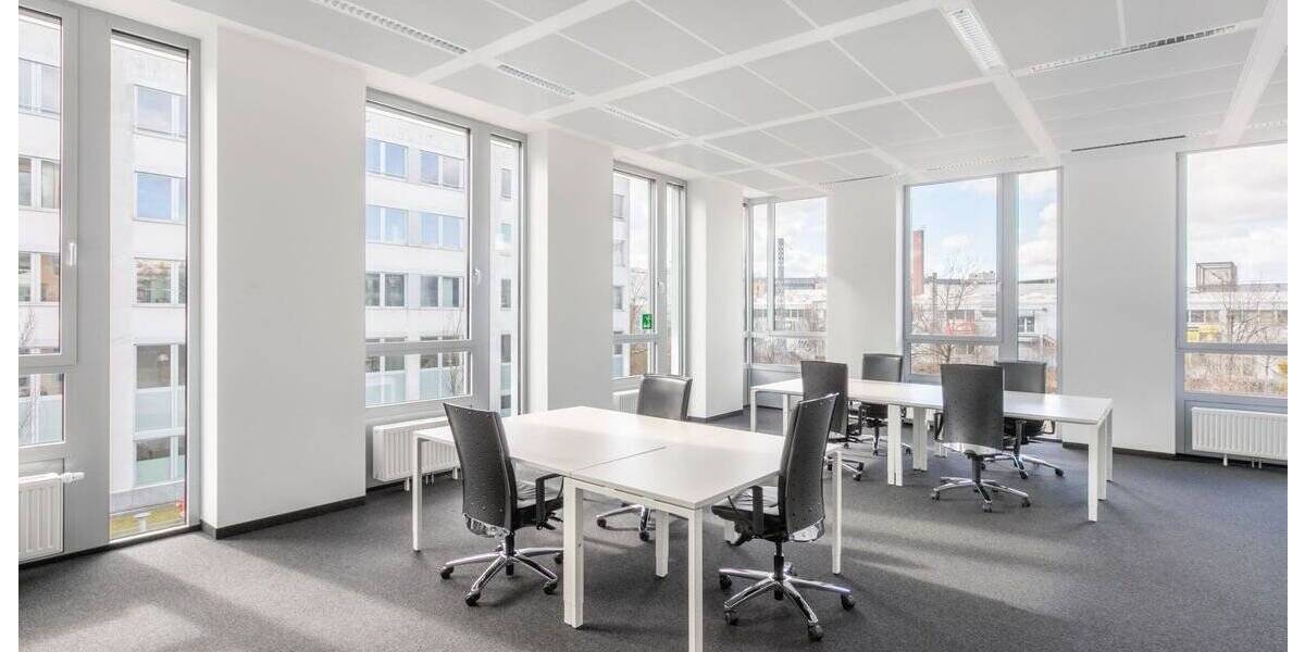 Voll ausgestatteter privater Büroraum für Sie und Ihr Team in Regus Uhlandstraße zimmer