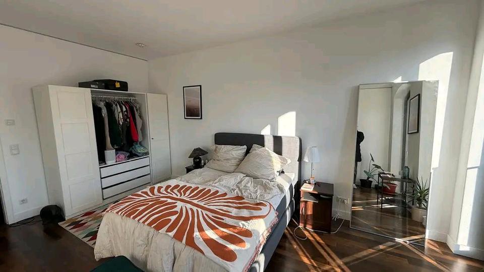 Etagenwohnung Frankfurt am Main Sachsenhausen Süd - 2 Zimmer, 76 m&sup2;, 1.050&euro; | Angebot:26398980