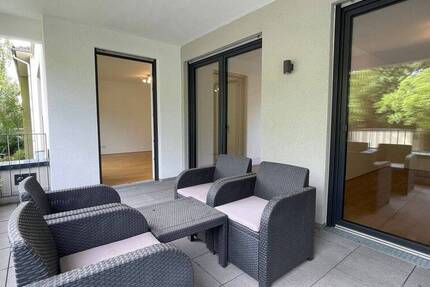 Neuwertige Fünf-Zimmer-Etagenwohnung mit Top-Ausstattung - barrierefrei 5 zimmer