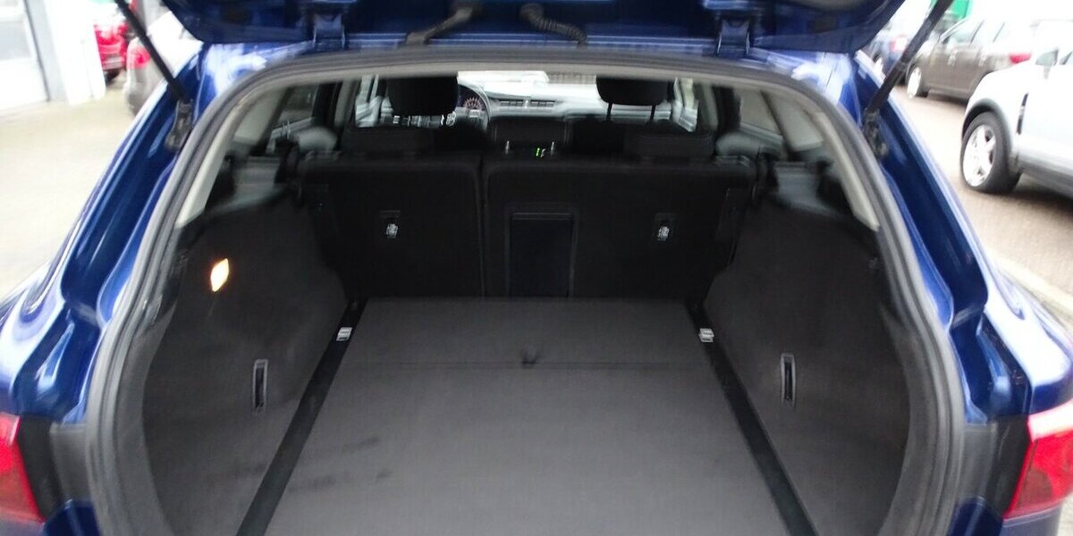 Toyota Avensis 2,0 D Klima, Navi 200.000 km 6.690 &euro; Rodgau 63110