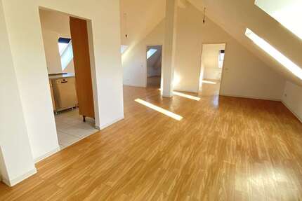Wohnung Offenbach am Main Lauterborn - 3 Zimmer, 85 m&sup2;, 1.050&euro; | Angebot:27250898