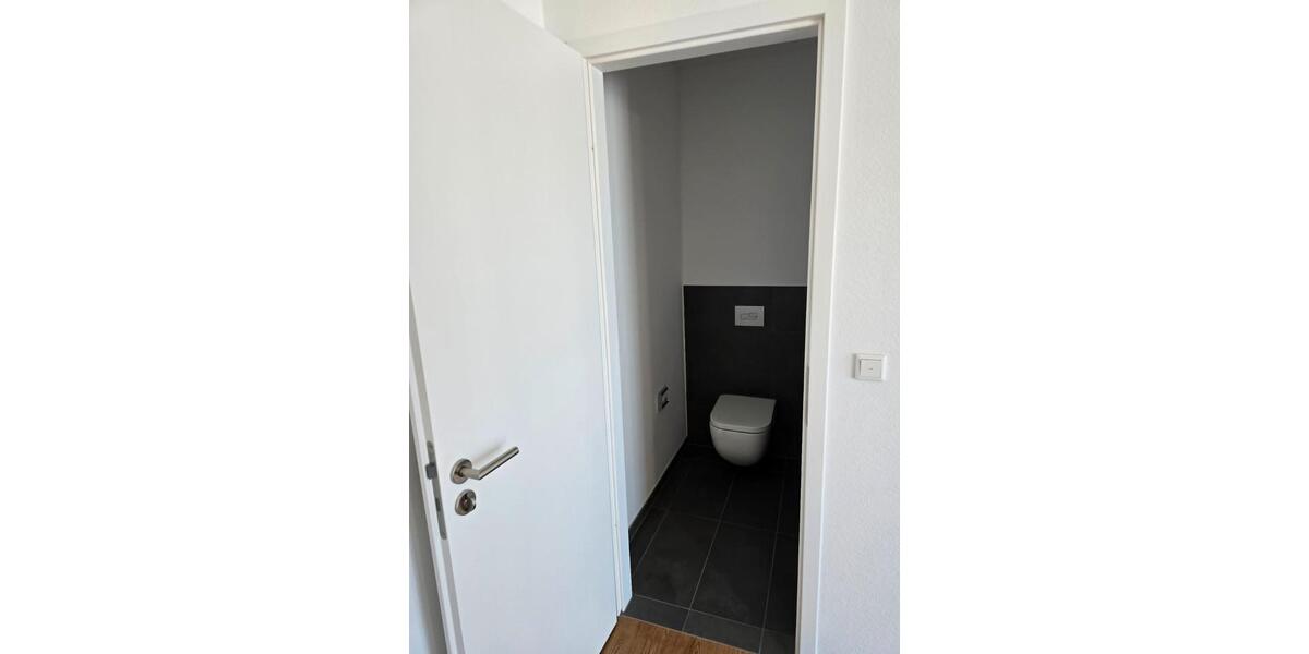 Etagenwohnung Bensheim - 2 Zimmer, 75 m&sup2;, 1.305&euro; | Angebot:25854066