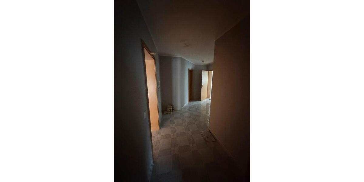 Etagenwohnung Bensheim - 4 Zimmer, 140 m&sup2;, 1.600&euro; | Angebot:26103993