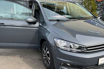 VW Touran 83.500 km 22.150 &euro; Reinheim 64354