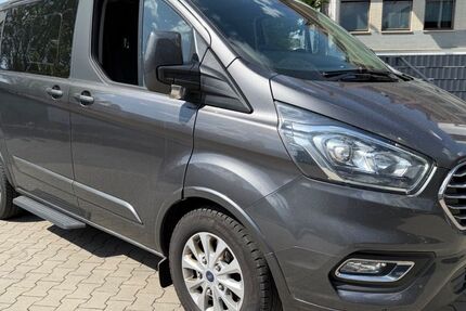 Ford Tourneo Custom 82.817 km 25.900 &euro; Frankfurt am Main / Bergen-Enkheim 60388