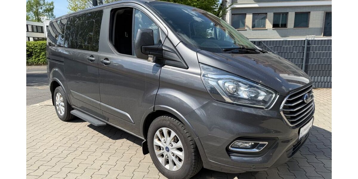 Ford Tourneo Custom 82.817 km 25.900 &euro; Frankfurt am Main / Bergen-Enkheim 60388