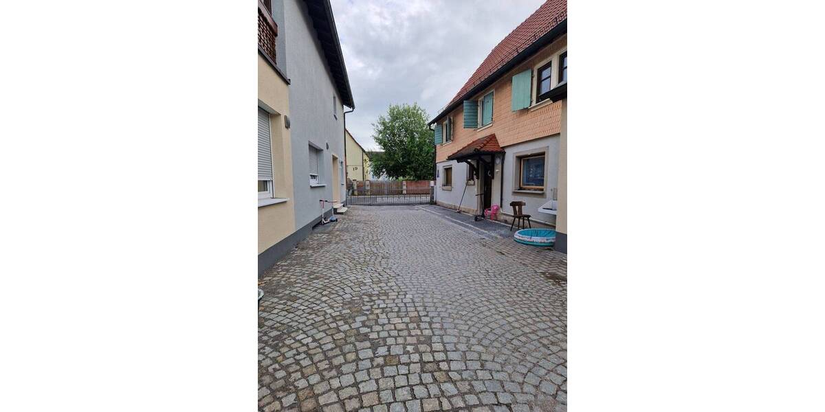 Etagenwohnung Einhausen - 4 Zimmer, 100 m&sup2;, 980&euro; | Angebot:26806968