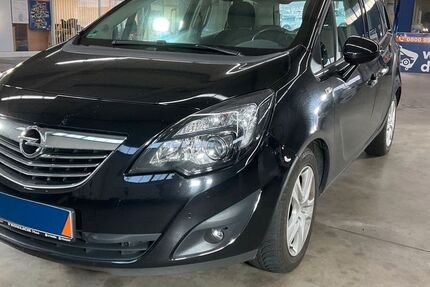 Opel Meriva 99.000 km 3.990 &euro; Frankfurt am Main 65933
