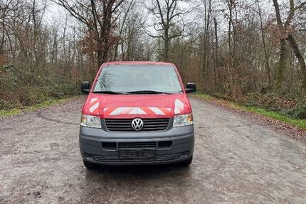 VW T5 Transporter 280.000 km 4.950 &euro; Frankfurt Am Main 60386