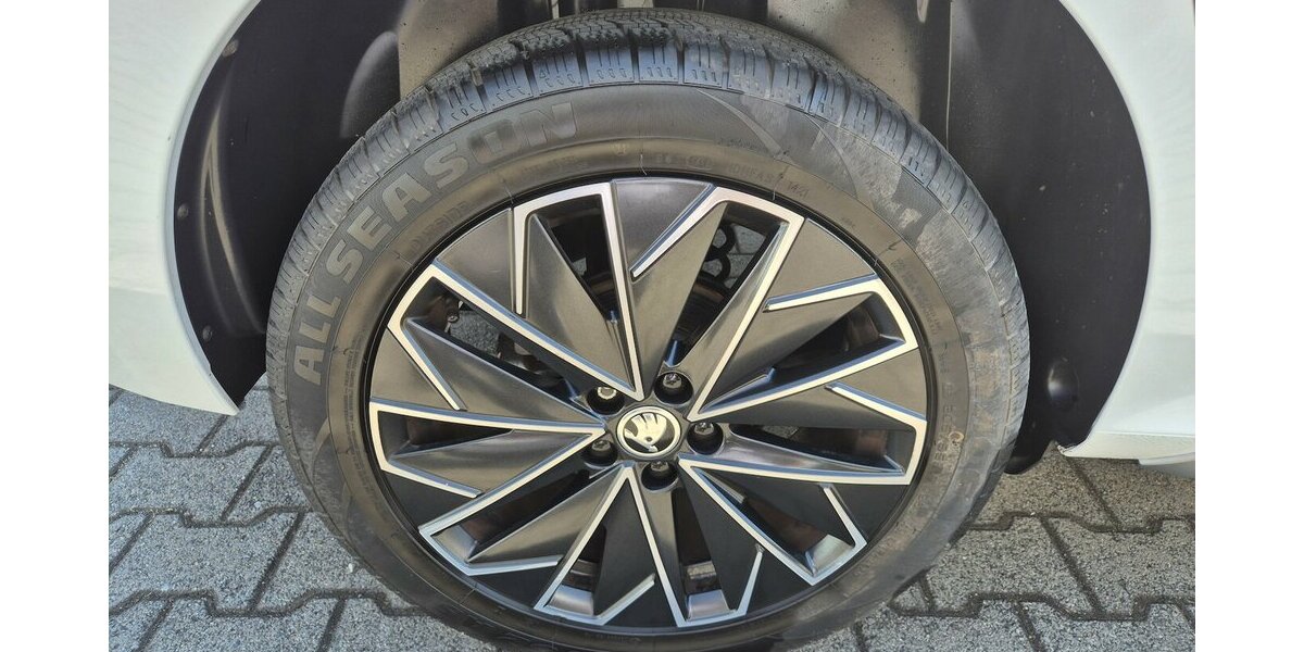 Skoda Kamiq 1,0 TSI Style Klima, Parksensoren hinten, 62.881 km 15.990 &euro; Rodgau 63110