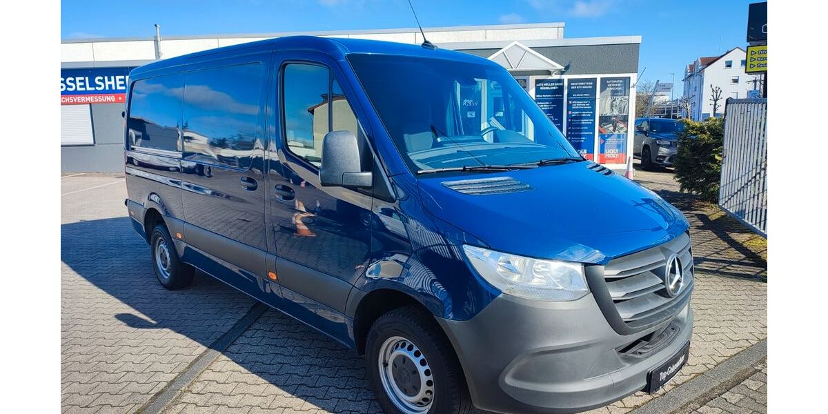 Mercedes-Benz Sprinter 179.900 km 23.502 &euro; Rüsselsheim 65428