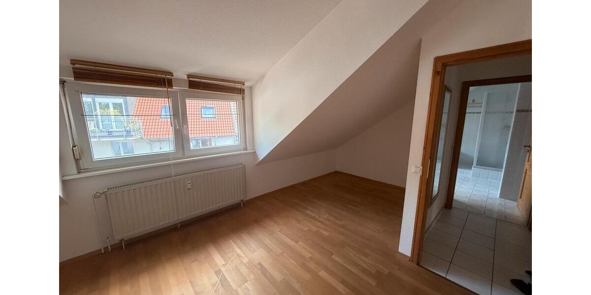Dachgeschoßwohnung Heppenheim (Bergstraße) - 2 Zimmer, 62 m&sup2;, 800&euro; | Angebot:26444439