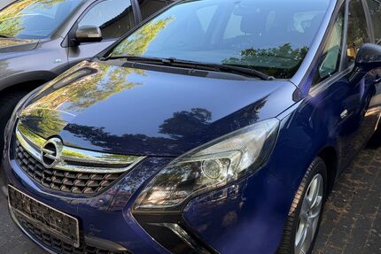Opel Zafira 83.000 km 7.399 &euro; NEU ISENBURG 63263