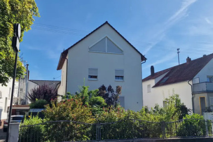 Ohne Provision und ab sofort frei! Freistehendes 2-FH mit 5,5-Zi.-Maisonette plus 3 Zi.-WE im EG 8 zimmer