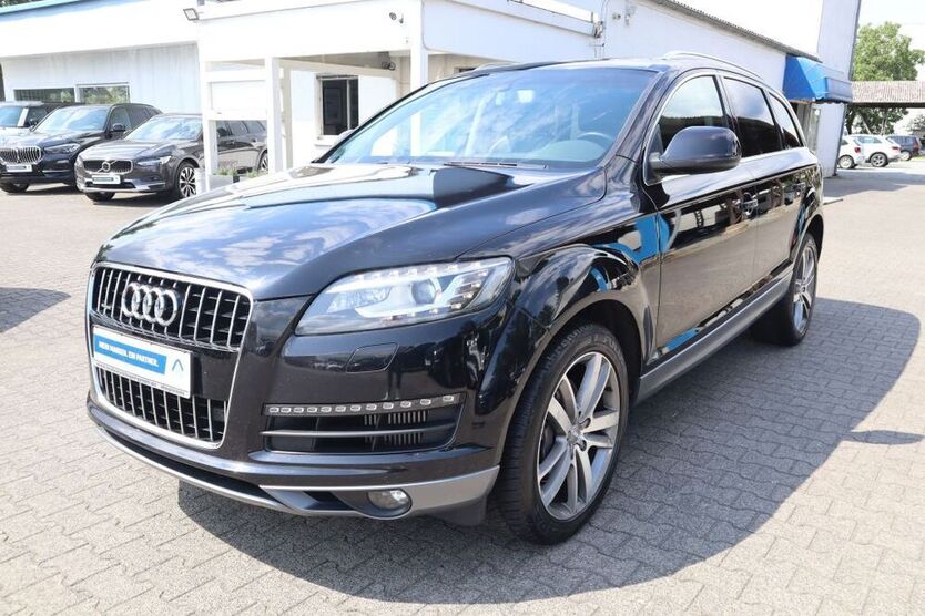 Q7