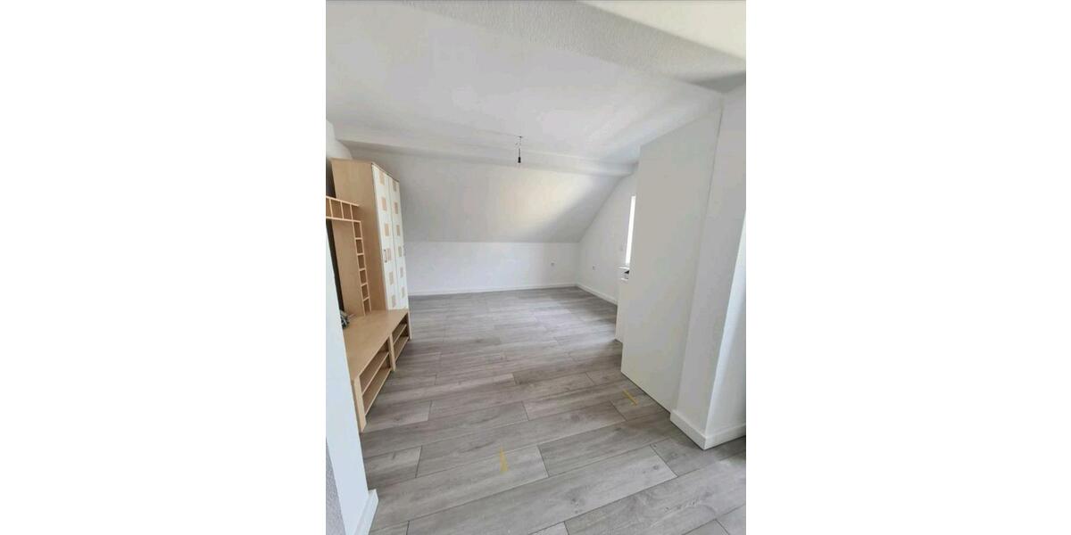 Dachgeschoßwohnung Darmstadt Arheilgen - 2 Zimmer, 75 m&sup2;, 950&euro; | Angebot:25390226