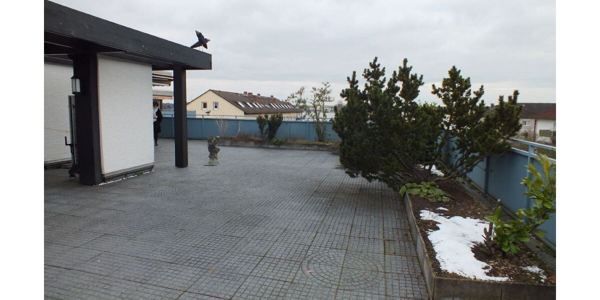 Penthouse mitten in Nauheim mit ca. 135m² Wohnfläche und 185m² Terrasse und Garage - Einfamilienhaus Nauheim | Angebot:27330195