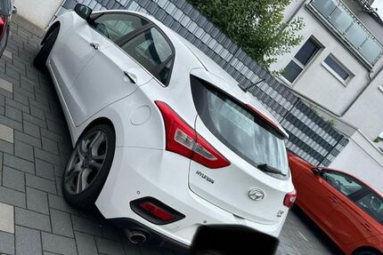 Hyundai i30 76.000 km 12.500 &euro; Rodgau 63110