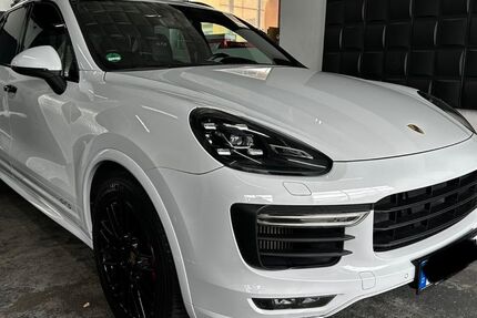 Porsche Cayenne 145.000 km 44.500 &euro; Neu-Isenburg 63263