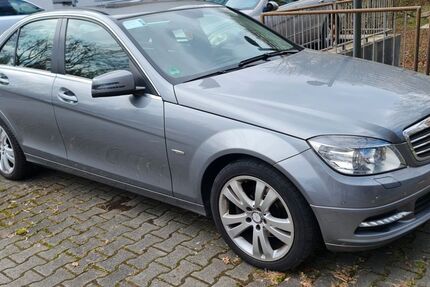 Mercedes-Benz C 250 236.000 km 5.000 &euro; Frankfurt am Main 60435