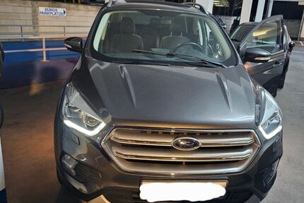 Ford Kuga 87.577 km 17.000 &euro; Hochheim am Main 65239