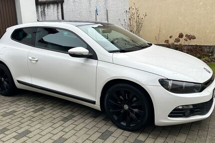 VW Scirocco 182.000 km 4.900 &euro; Erzhausen 64390